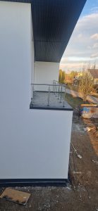 Įvairaus tipo turėklai laukui, patalpoms